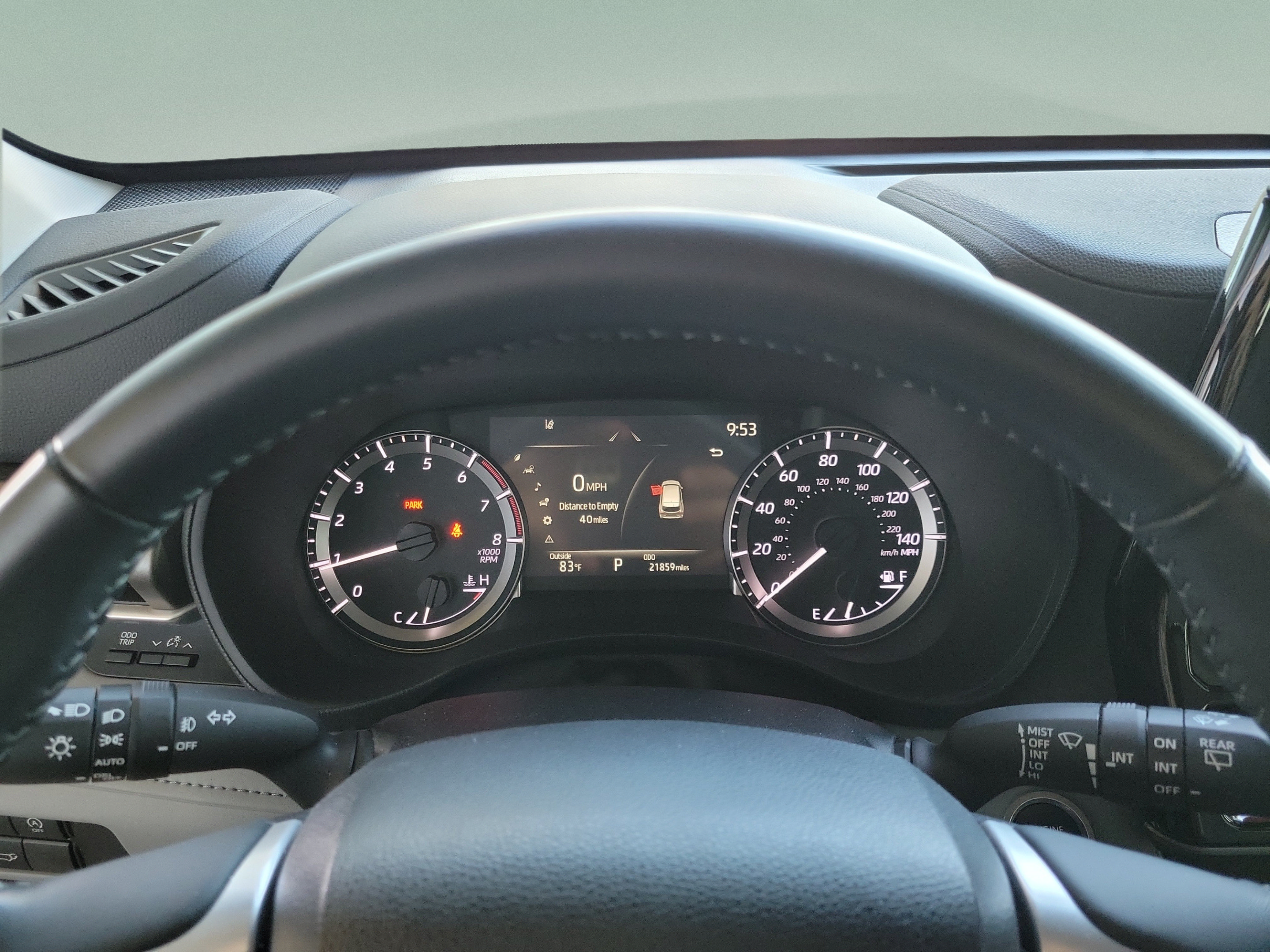 Used 2024 Toyota Highlander LE AWD/4WD image 19