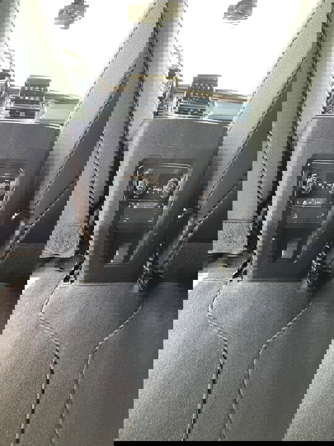 Used 2021 Chevrolet Tahoe LT w/ Luxury Package image 15