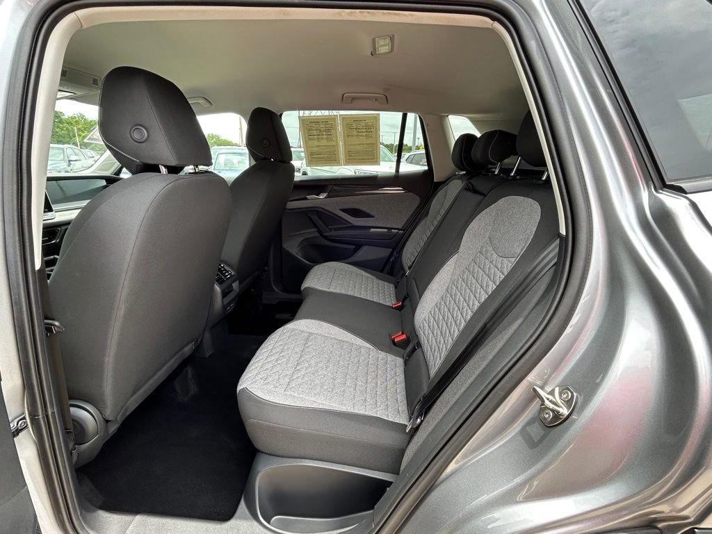 Certified 2025 Volkswagen Tiguan S FWD image 54
