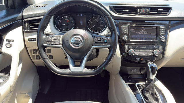 Used 2022 Nissan Rogue Sport SL AWD/4WD image 20