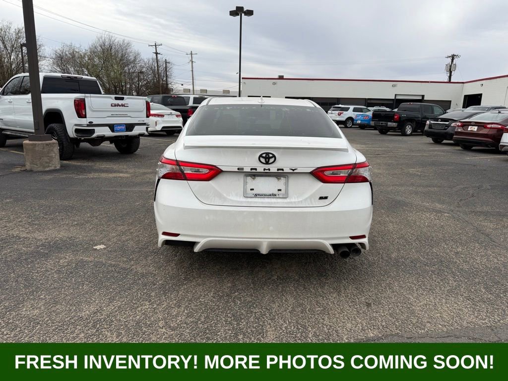 Used 2020 Toyota Camry SE image 5