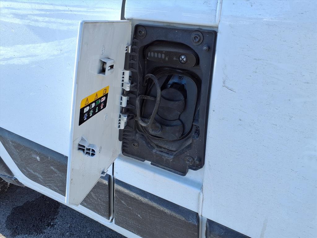 Used 2024 RAM ProMaster 3500 w/ Delivery Van Package image 33