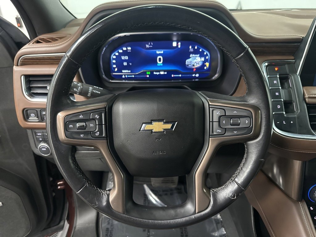 Used 2023 Chevrolet Suburban High Country image 15