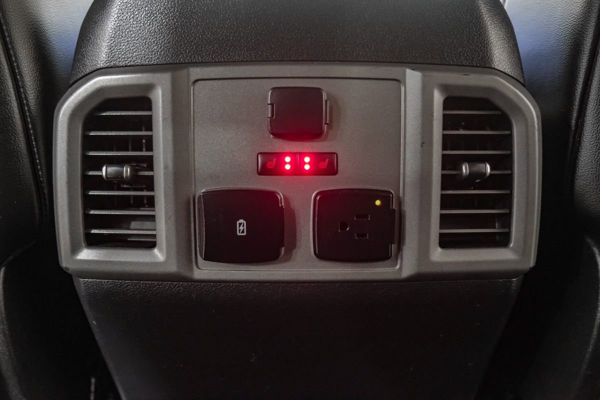 Used 2019 Ford F150 Raptor w/ Equipment Group 802A Luxury image 39