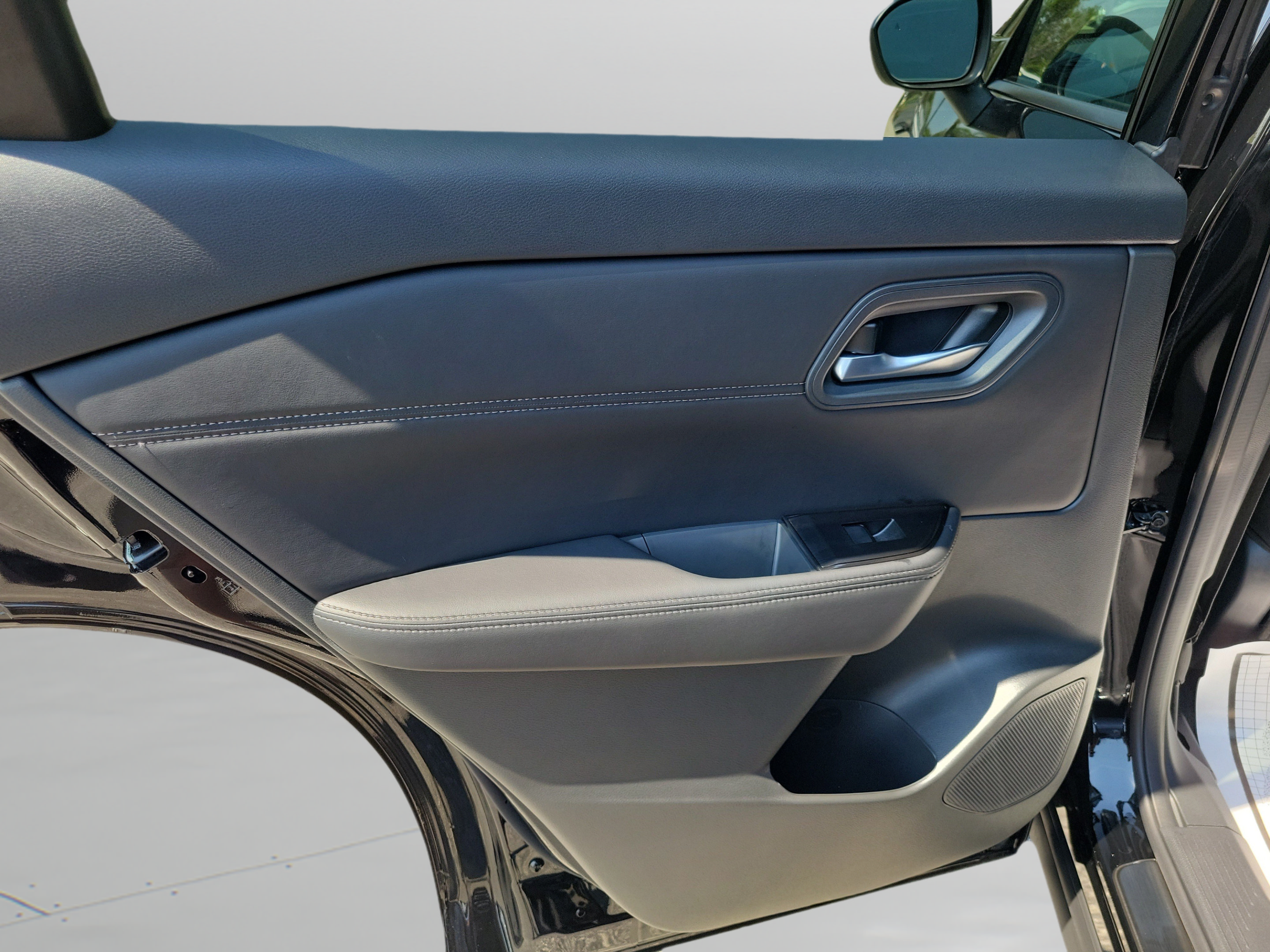New 2026 Nissan Rogue Dark Armor FWD image 9