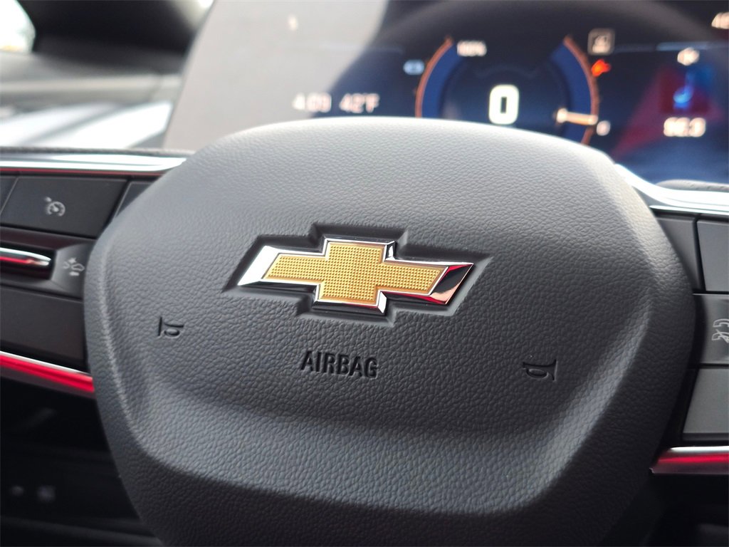 Used 2025 Chevrolet Equinox EV LT image 32