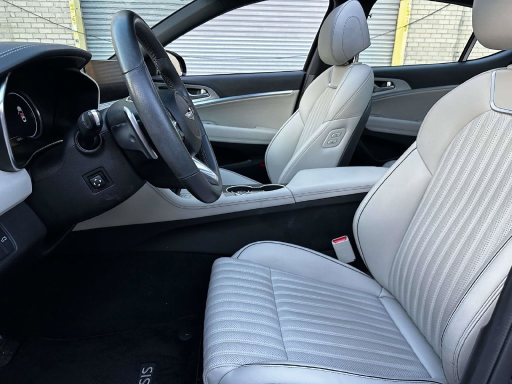 Used 2023 Genesis G70 2.0T w/ Sport Prestige Package AWD/4WD image 17
