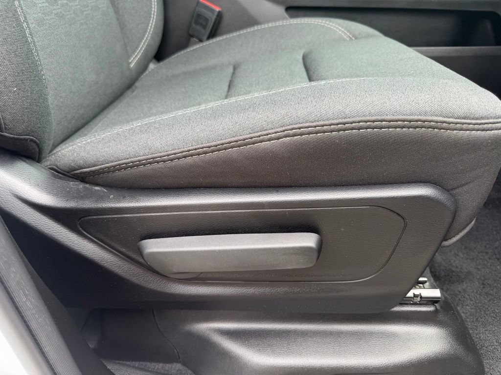 Used 2025 RAM 1500 Big Horn AWD/4WD image 30