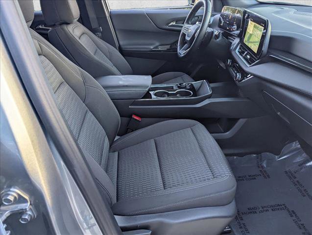 Used 2026 Chevrolet Equinox LT w/ Safety and Technology Package FWD image 21