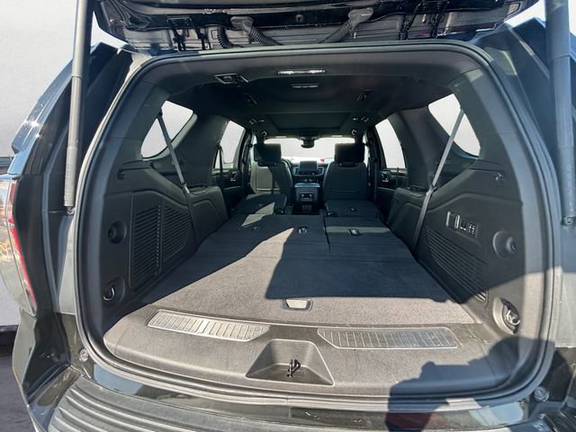 Used 2023 Chevrolet Tahoe High Country w/ Advanced Technology Package image 25