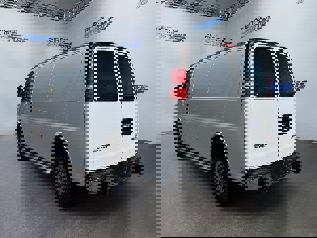 Used 2024 GMC Savana 2500 w/ Driver Convenience Package image 7