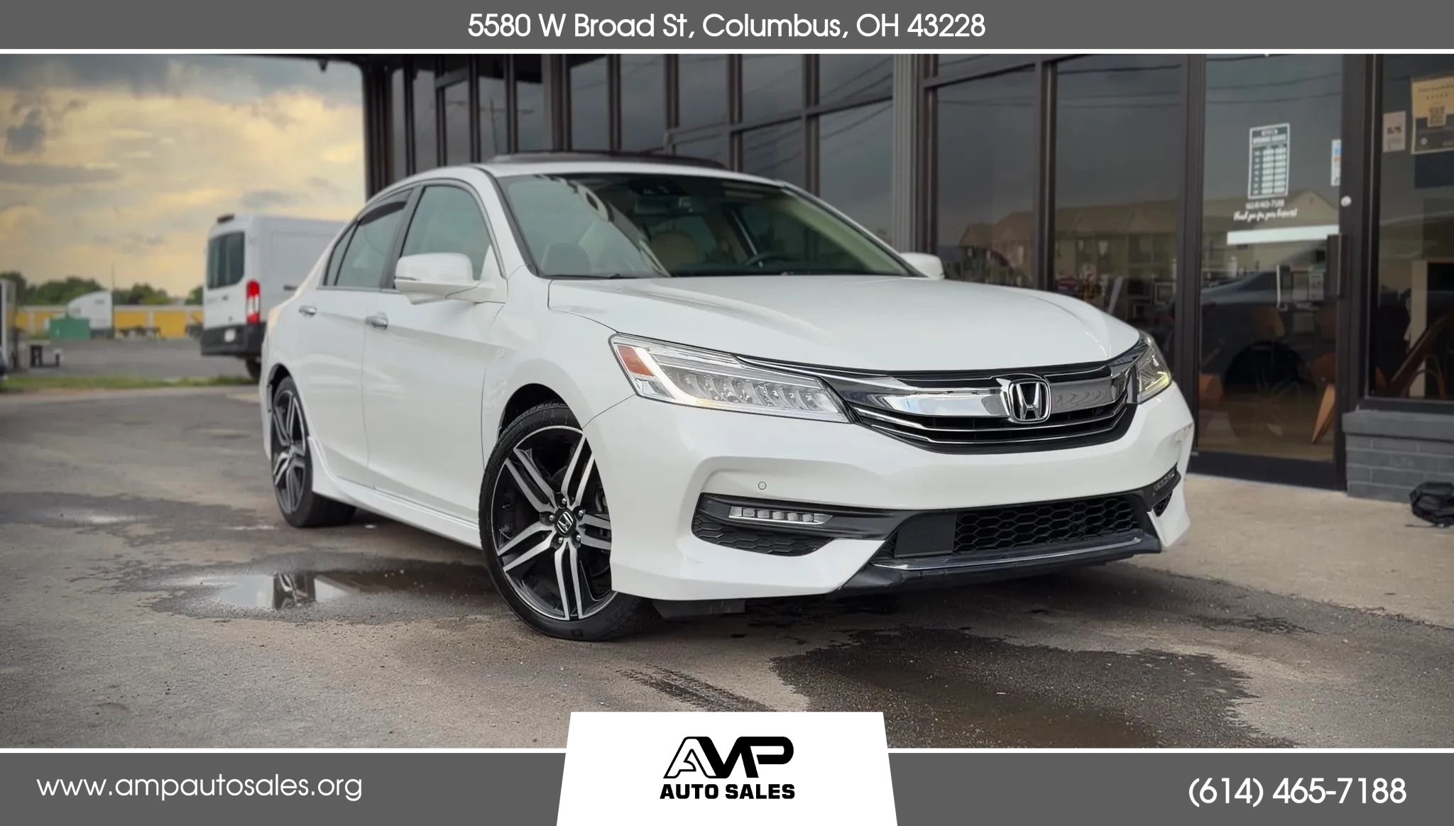 Used 2016 Honda Accord Touring image 1