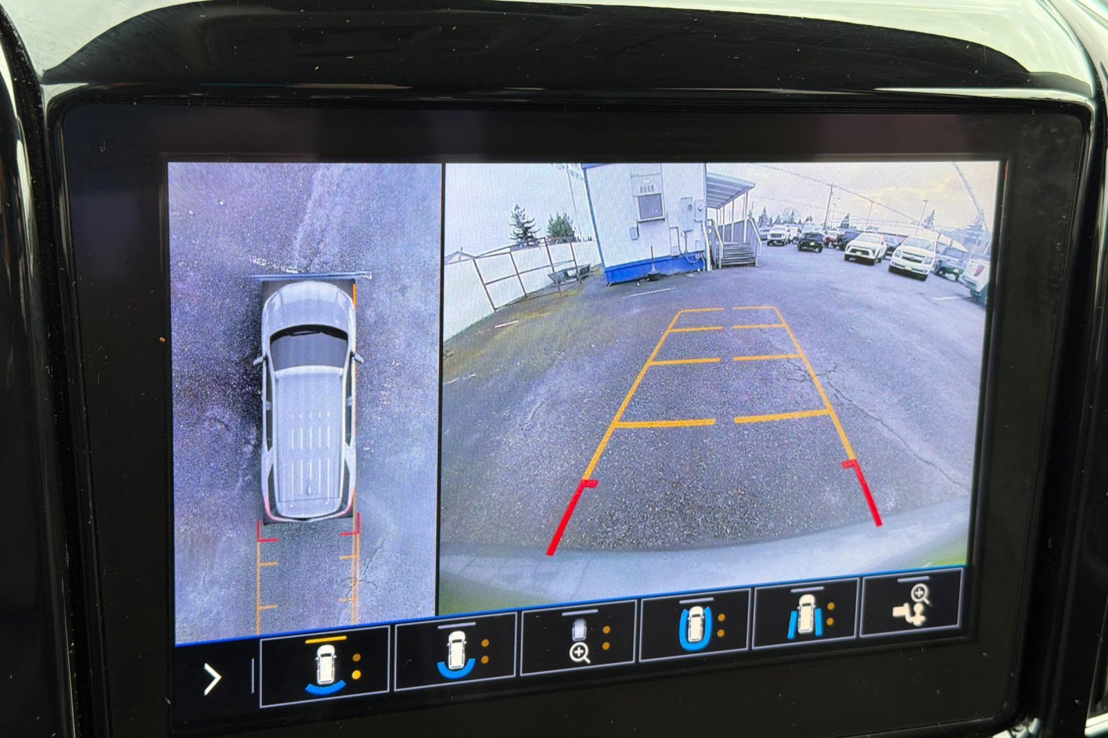 Used 2020 Chevrolet Traverse High Country w/ LPO, Floor Liner Package AWD/4WD image 18