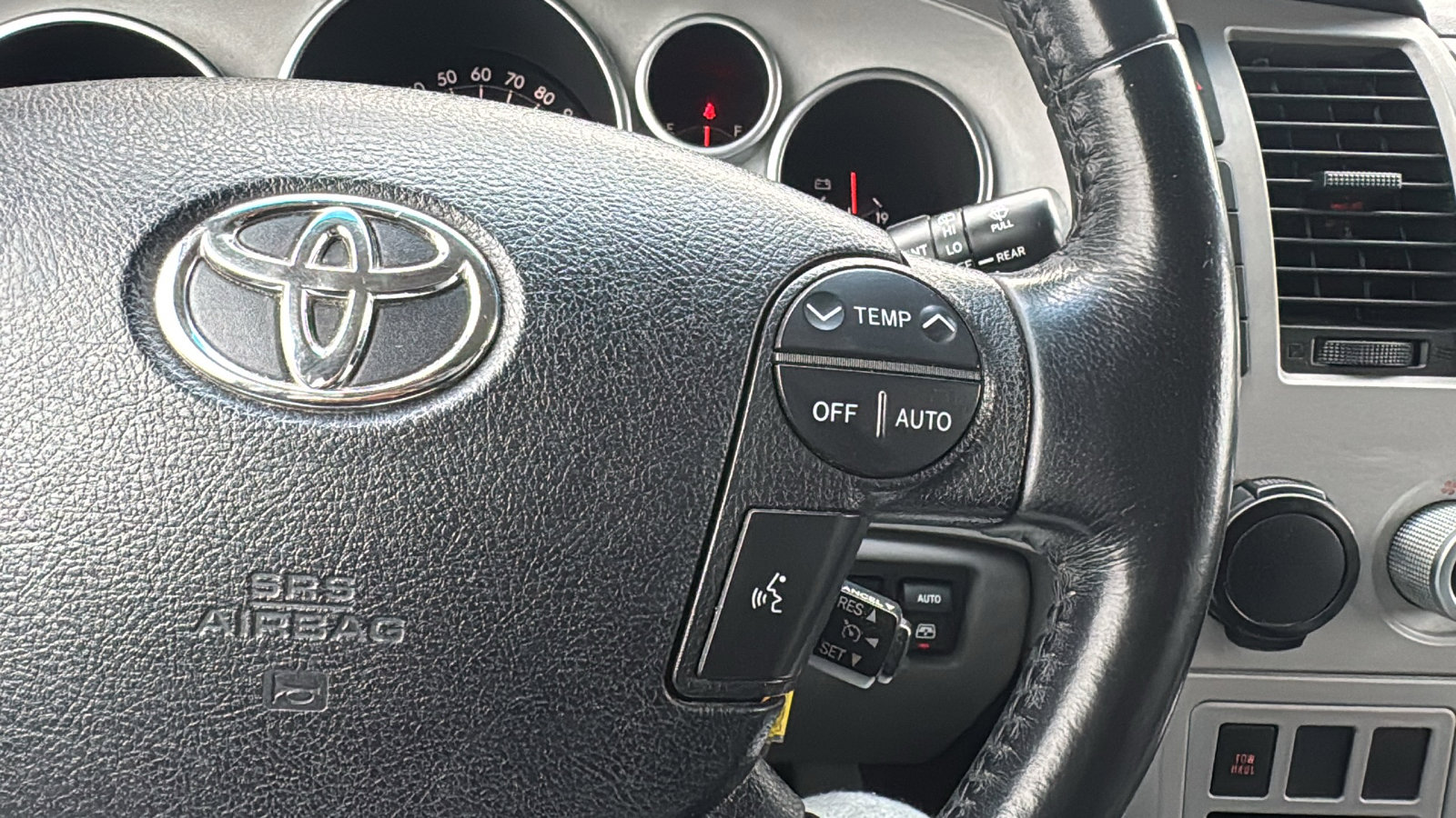 Used 2008 Toyota Sequoia Limited image 32