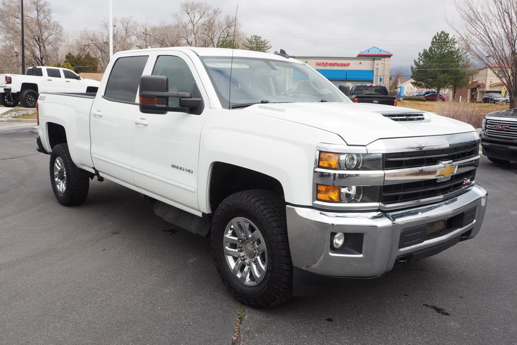 Used 2019 Chevrolet Silverado 2500 LT image 3