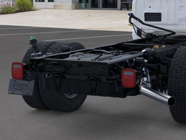 New 2026 Ford F550 2WD Crew Cab image 21