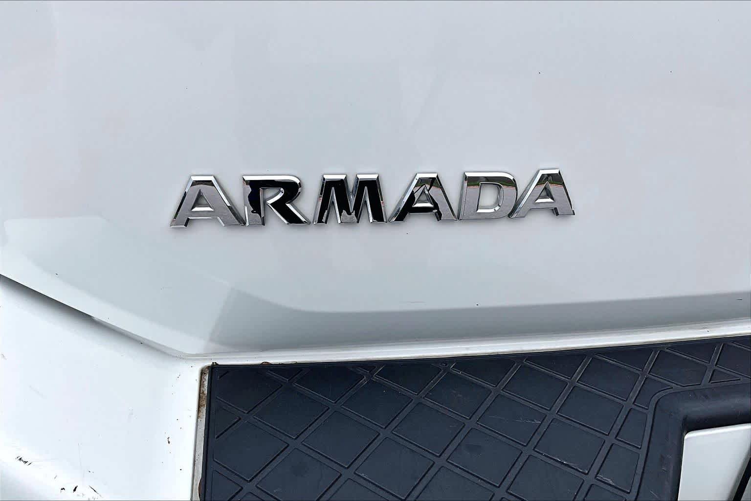 Used 2015 Nissan Armada SV w/ SV Driver Package RWD image 10