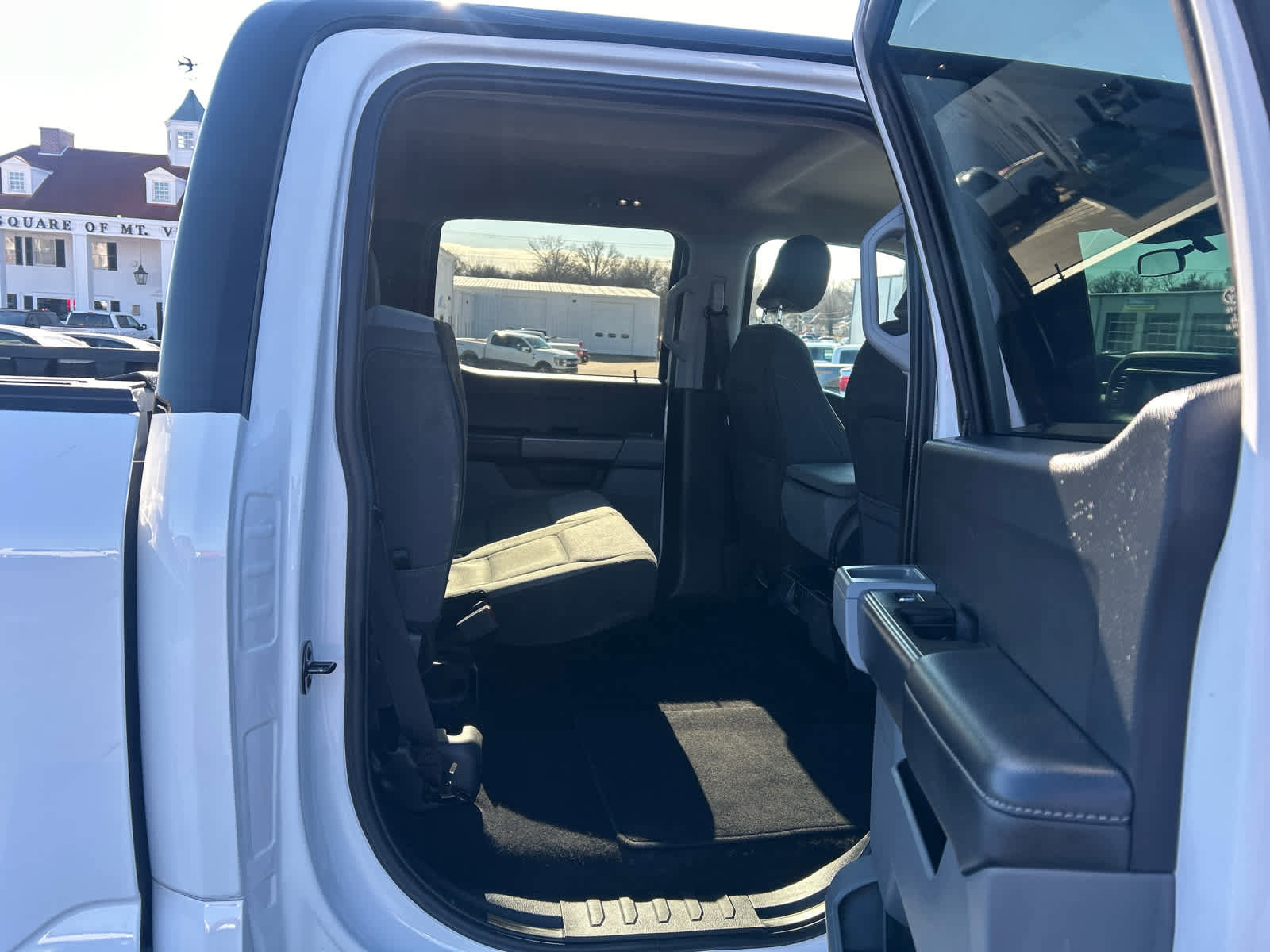 Used 2023 Ford F150 XLT AWD/4WD image 10