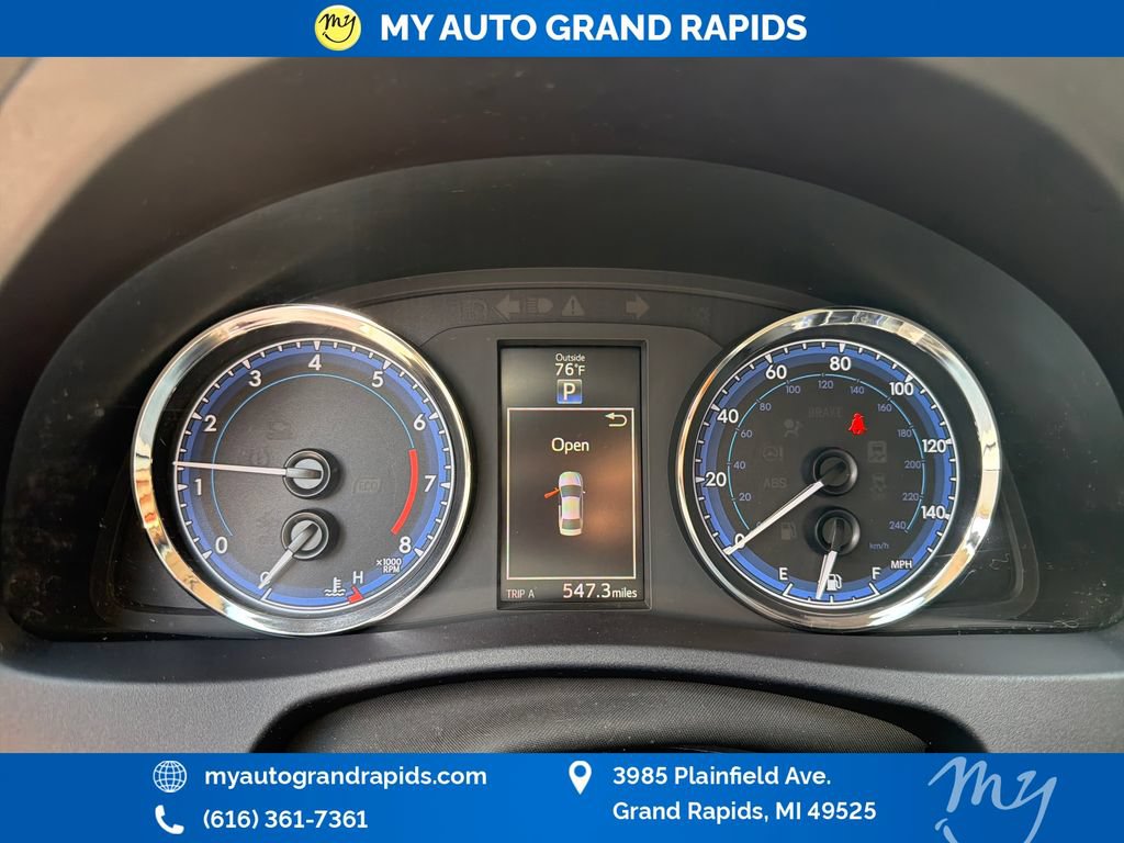 Used 2019 Toyota Corolla SE FWD image 17
