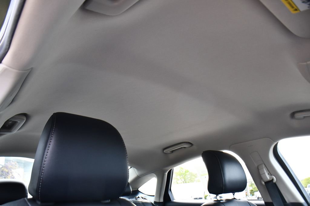 Used 2018 Ford Fusion Titanium FWD image 11