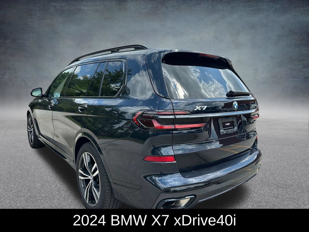 Used 2024 BMW X7 xDrive40i w/ M Sport Package AWD/4WD image 3