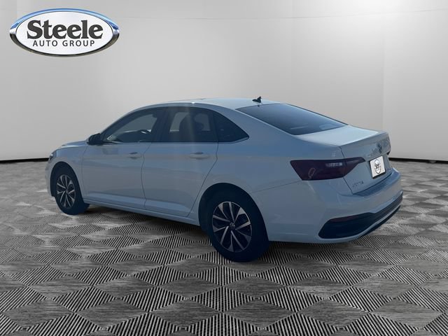 Used 2023 Volkswagen Jetta S FWD image 3