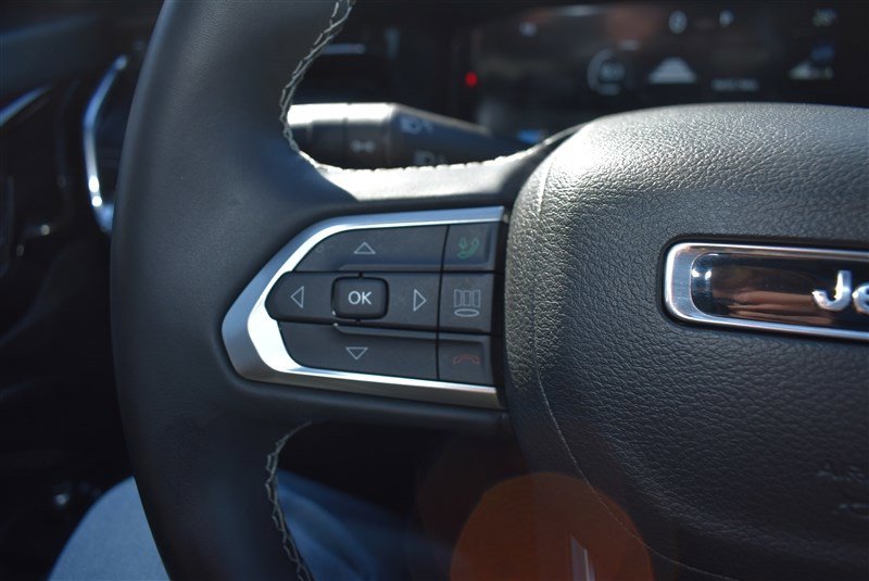 Used 2022 Jeep Compass High Altitude image 16