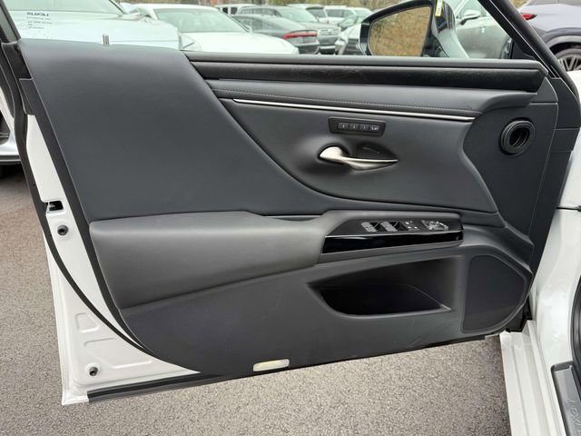 New 2025 Lexus ES 350 w/ Premium Package image 14