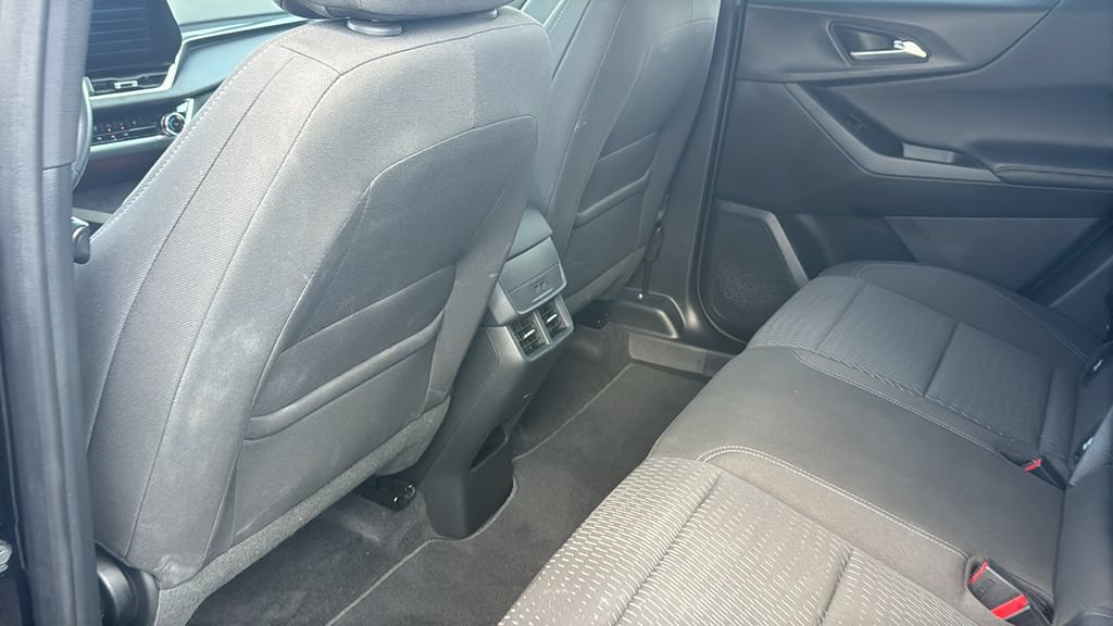 Used 2026 Chevrolet Equinox LT FWD image 30