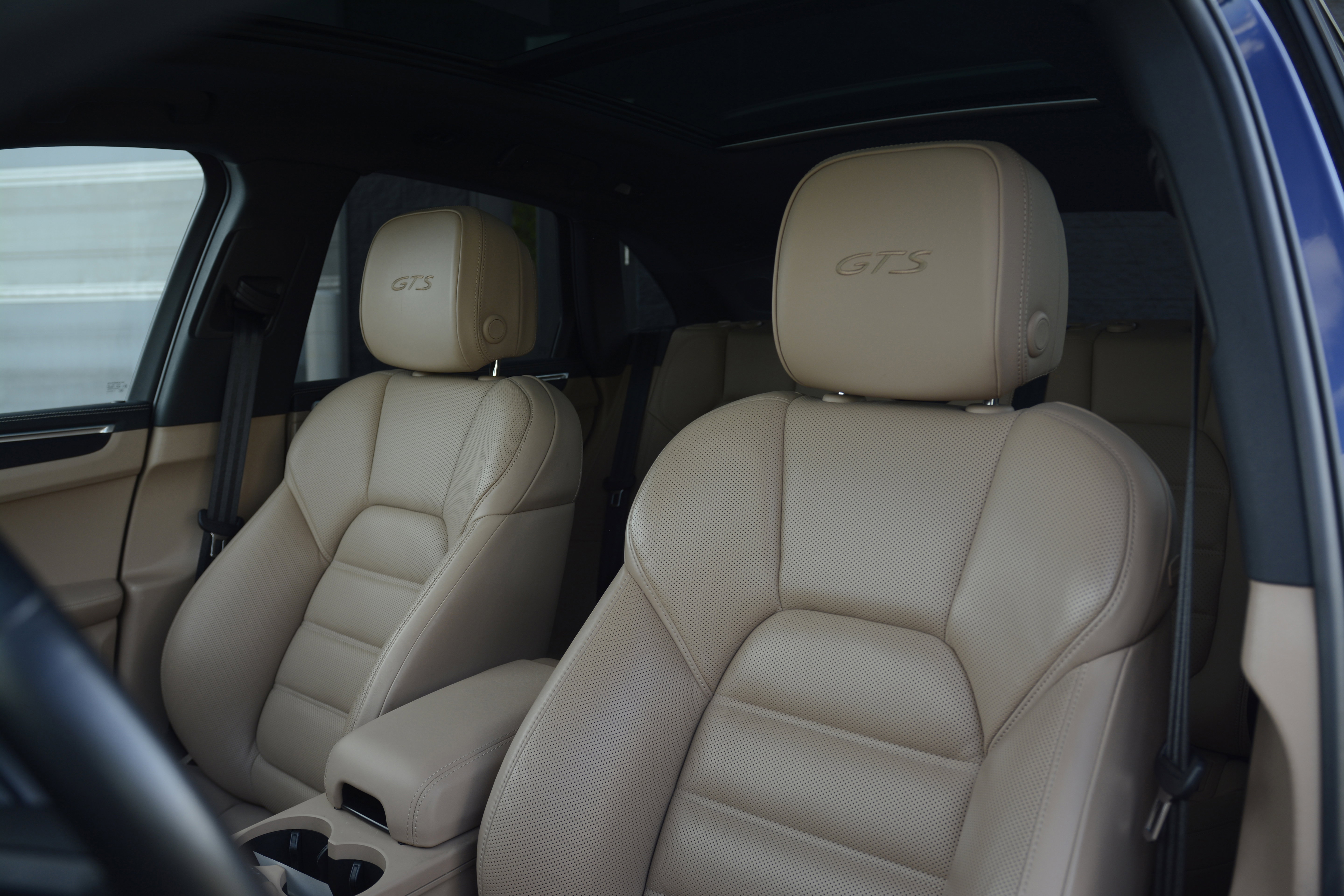 Certified 2022 Porsche Macan GTS AWD/4WD image 5