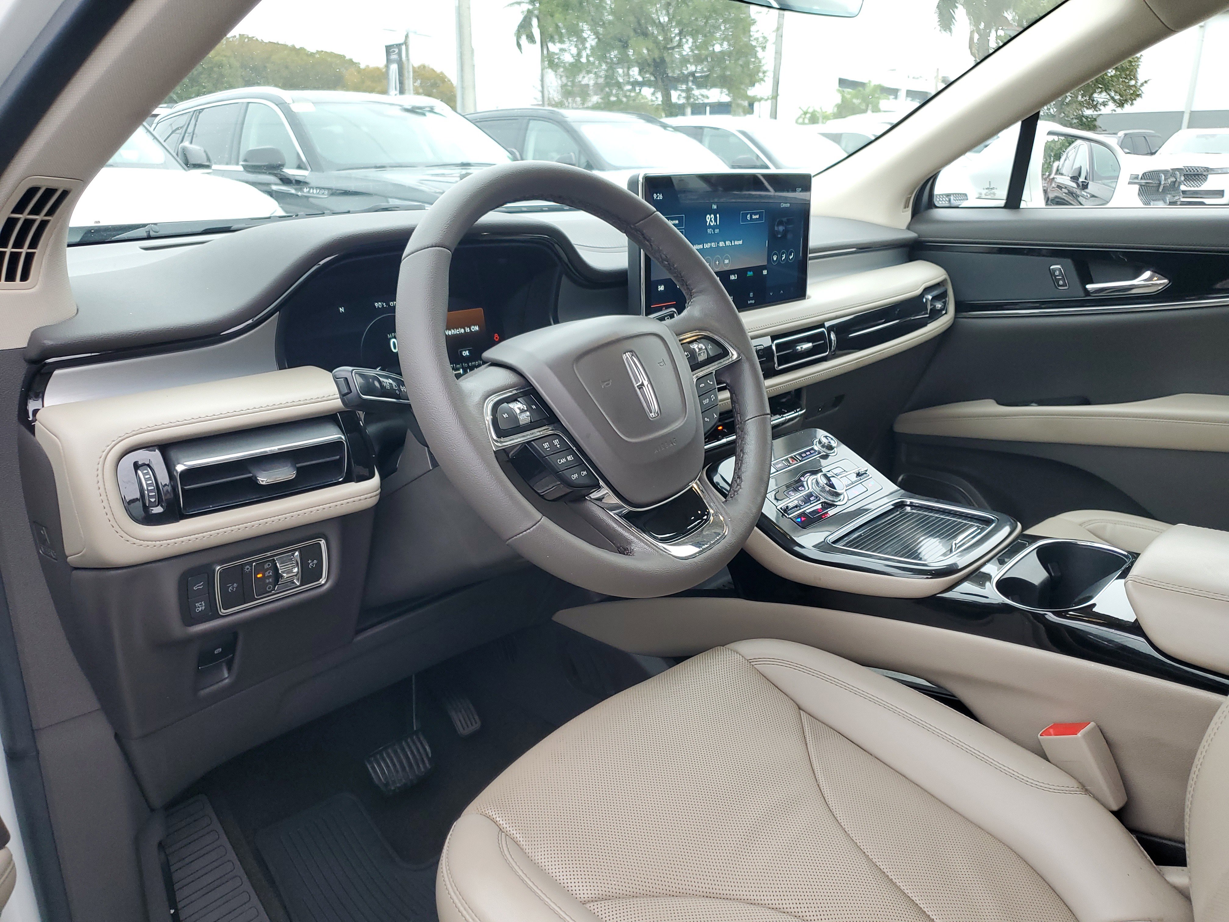 Certified 2022 Lincoln Nautilus FWD image 9