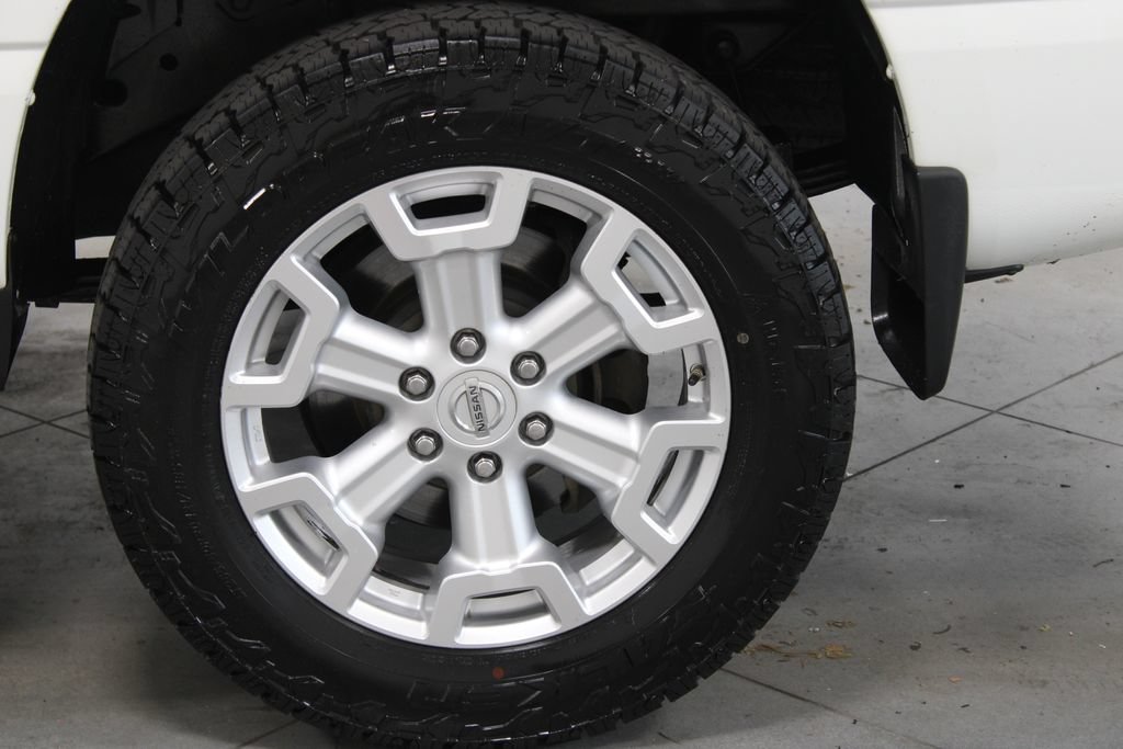 Used 2017 Nissan Titan SL RWD image 21