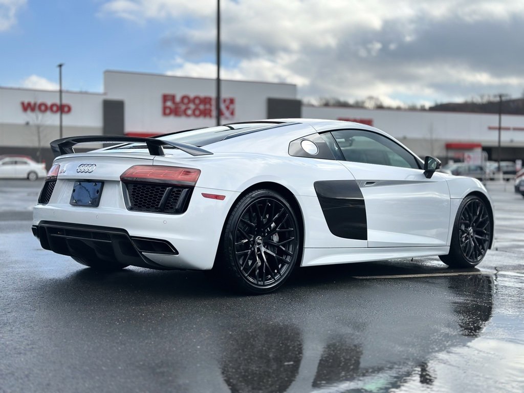 Used 2018 Audi R8 V10 plus image 7