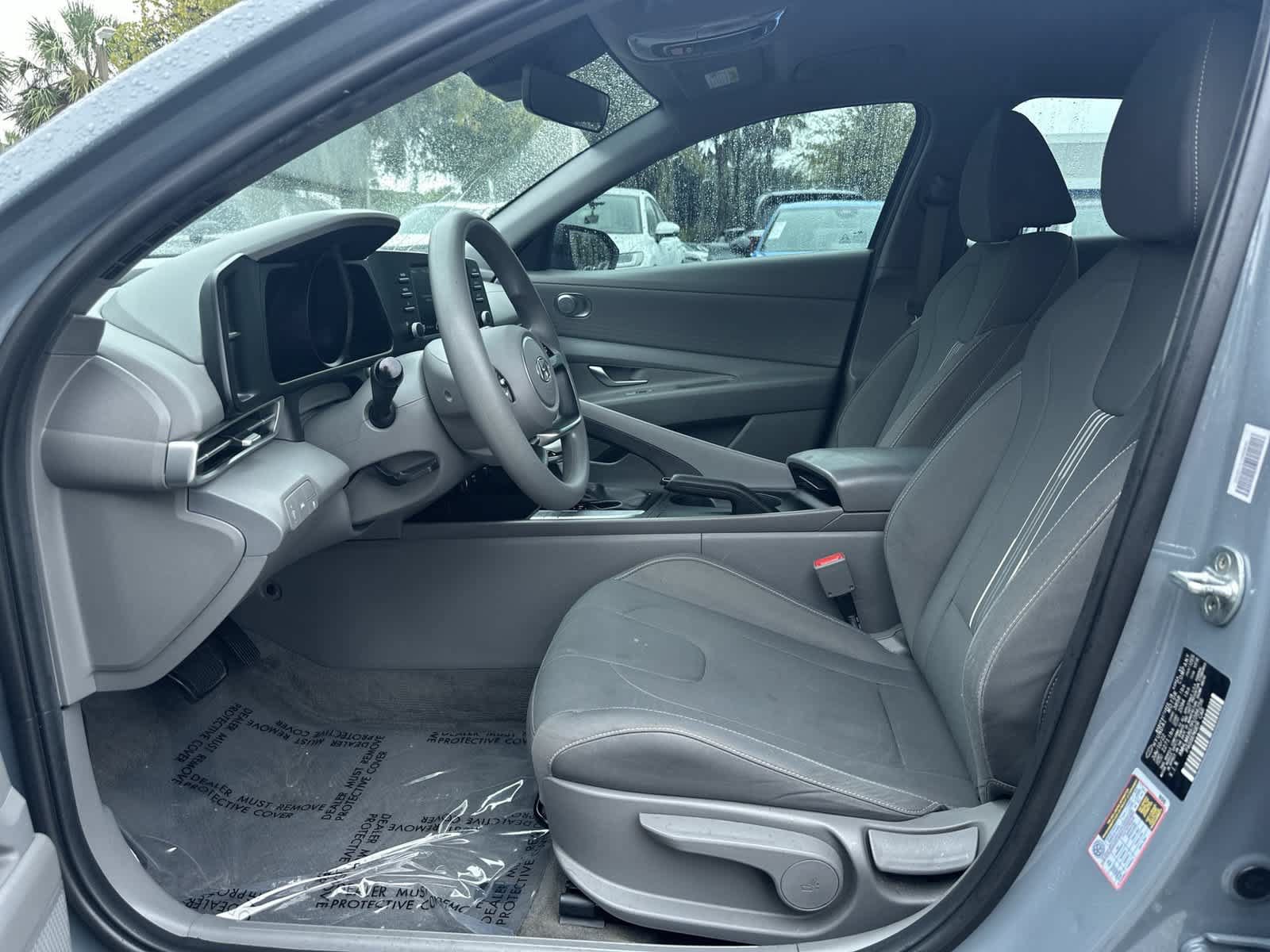 Used 2023 Hyundai Elantra SEL FWD image 13