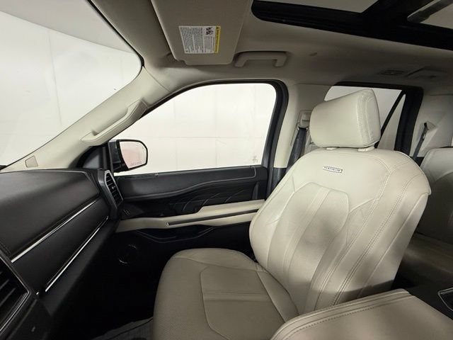 Used 2019 Ford Expedition Platinum AWD/4WD image 15