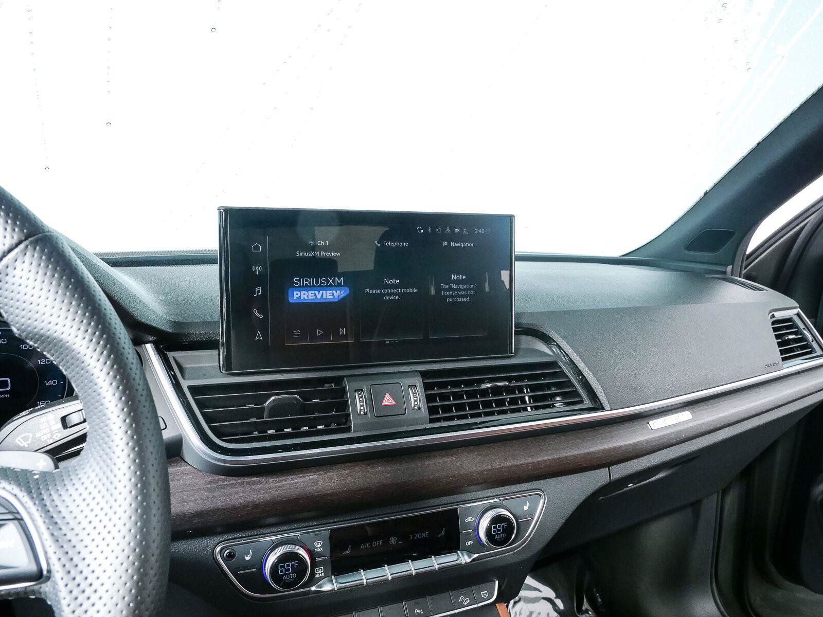 Used 2024 Audi Q5 e Premium Plus w/ Premium Plus Package AWD/4WD image 13