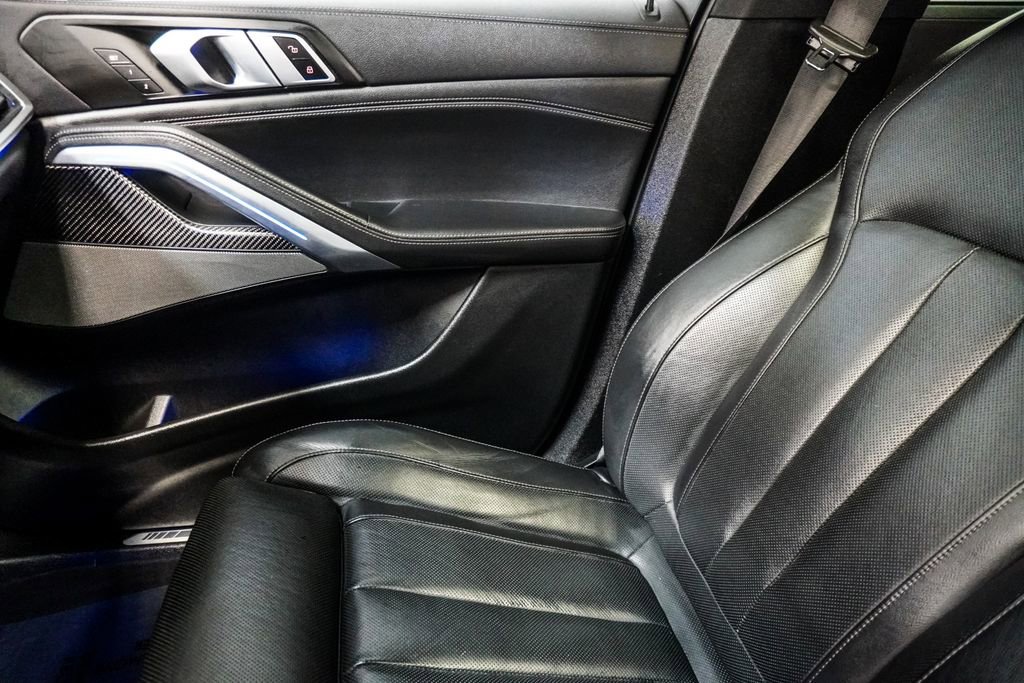 Used 2021 BMW X6 M50i w/ Executive Package image 33