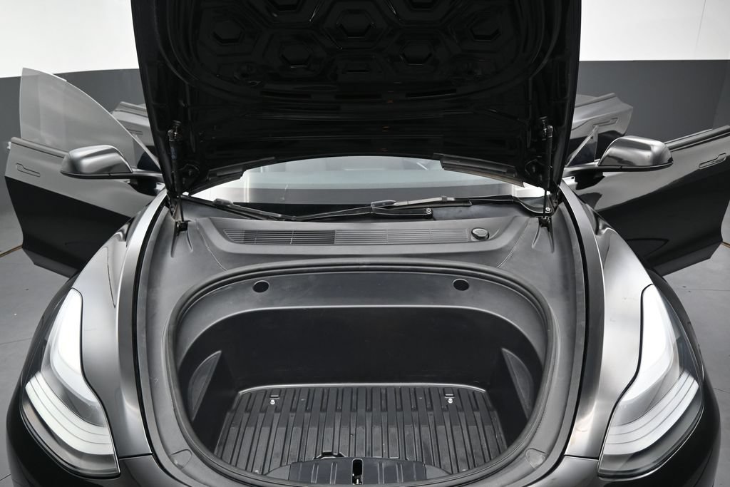 Used 2023 Tesla Model 3 Standard Range RWD image 31