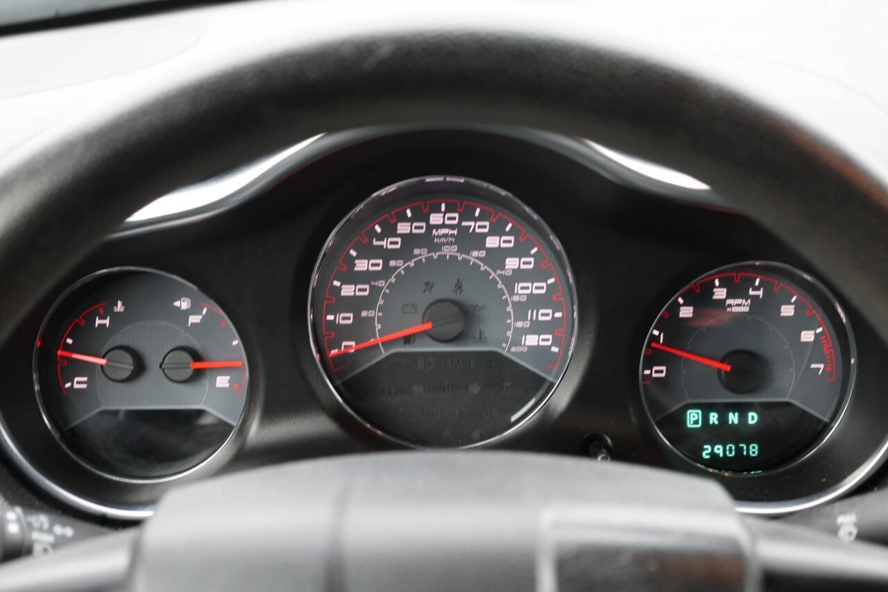 Used 2014 Dodge Avenger SE FWD image 19