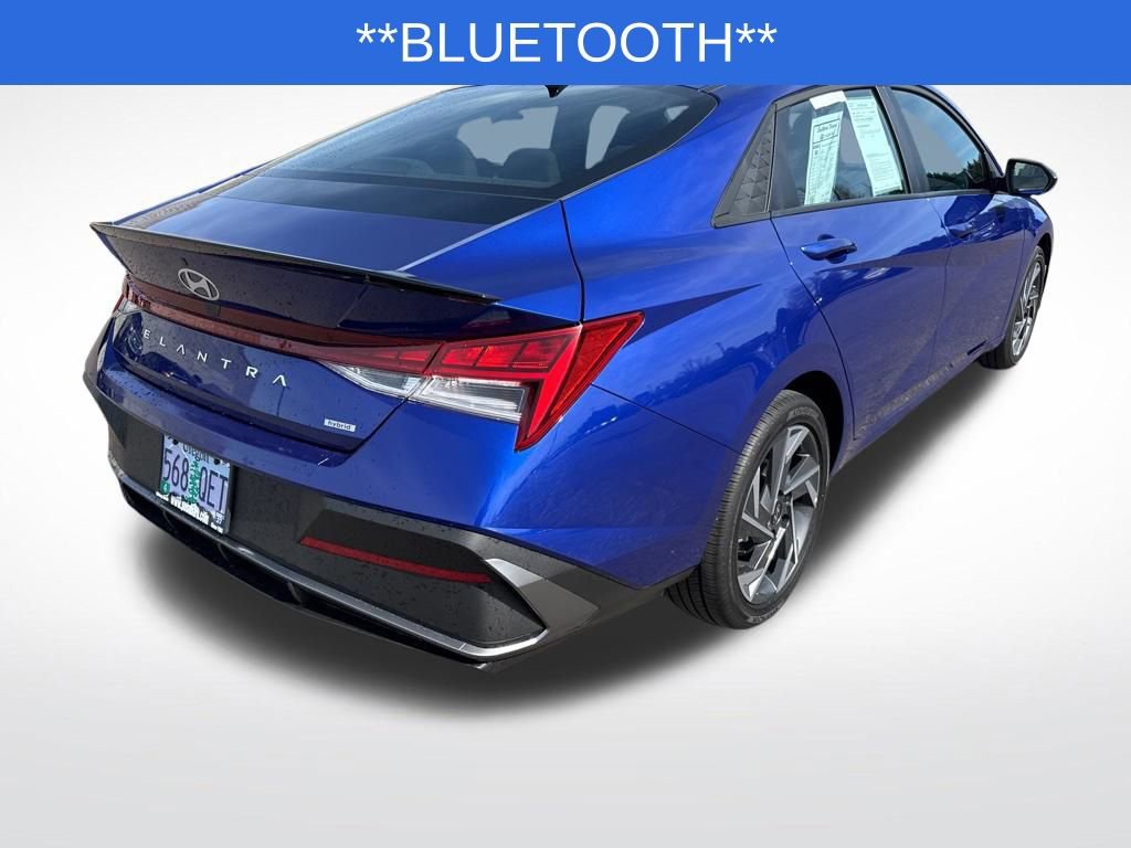 Used 2025 Hyundai Elantra SEL w/ Cargo Package image 7