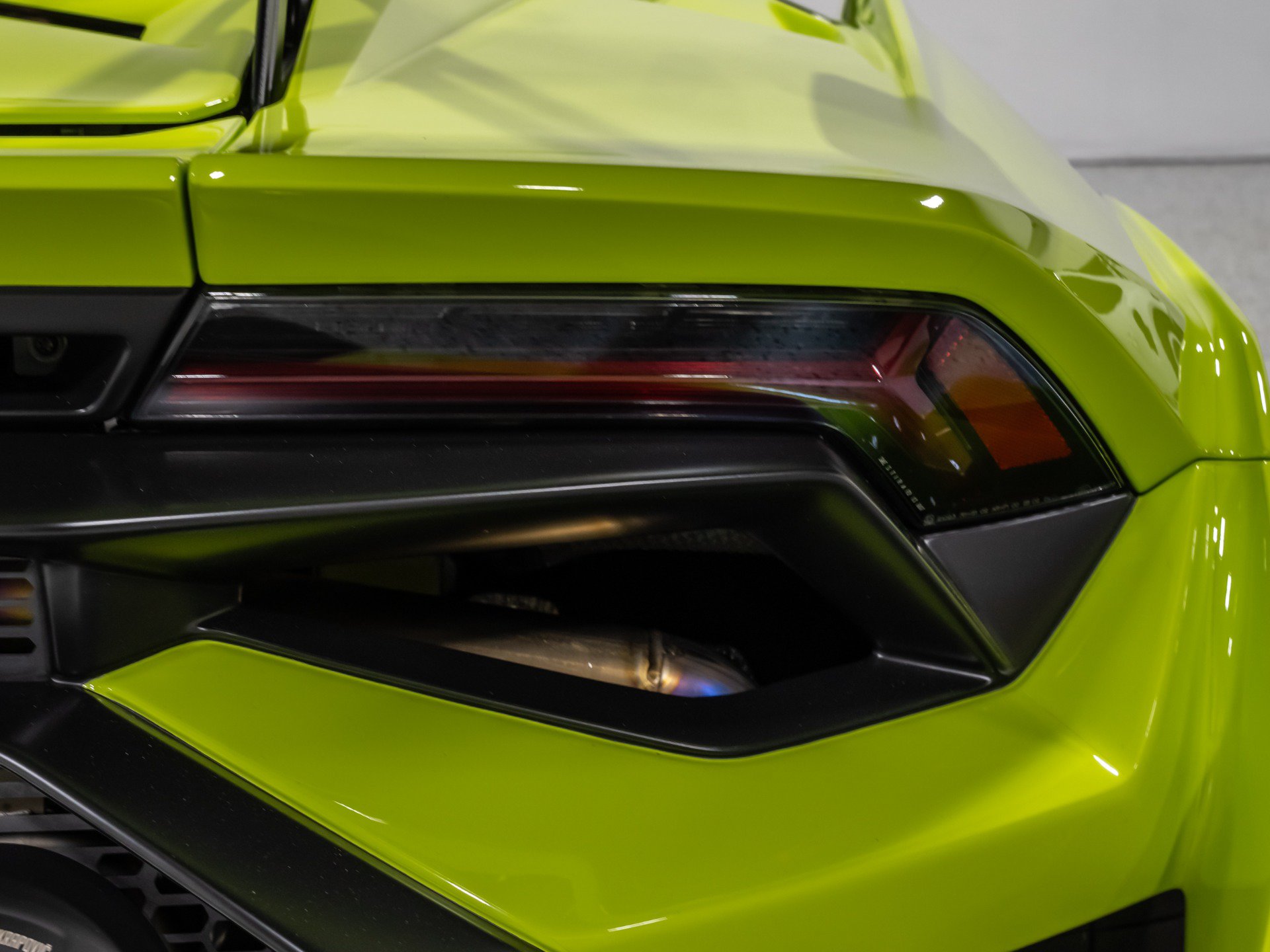 Used 2023 Lamborghini Huracan STO RWD image 30