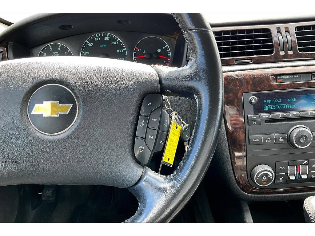 Used 2013 Chevrolet Impala LTZ FWD image 28