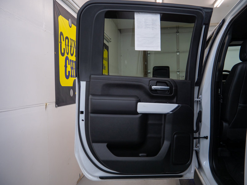 Used 2020 Chevrolet Silverado 3500 High Country AWD/4WD image 15