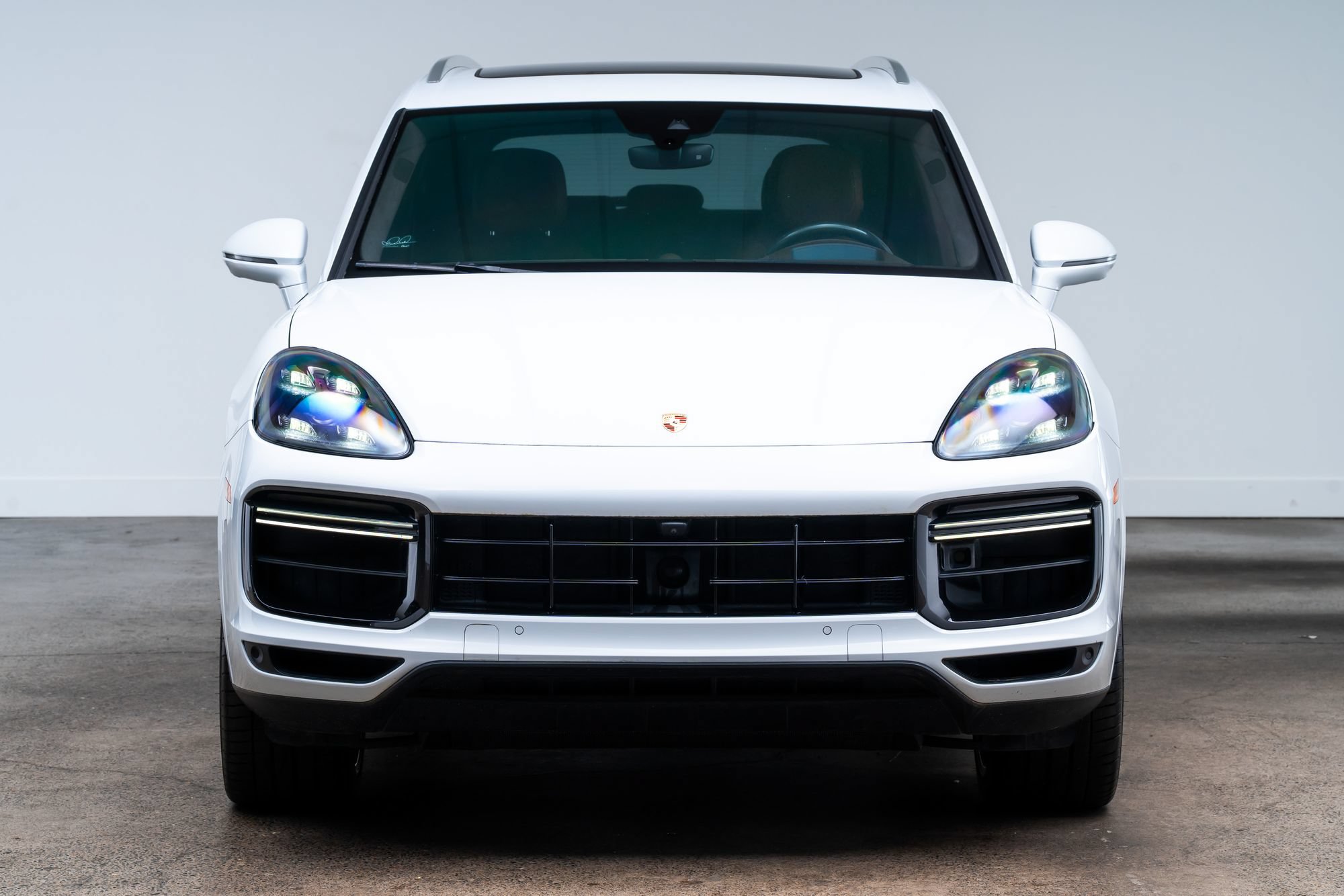 Used 2019 Porsche Cayenne Turbo AWD/4WD image 2