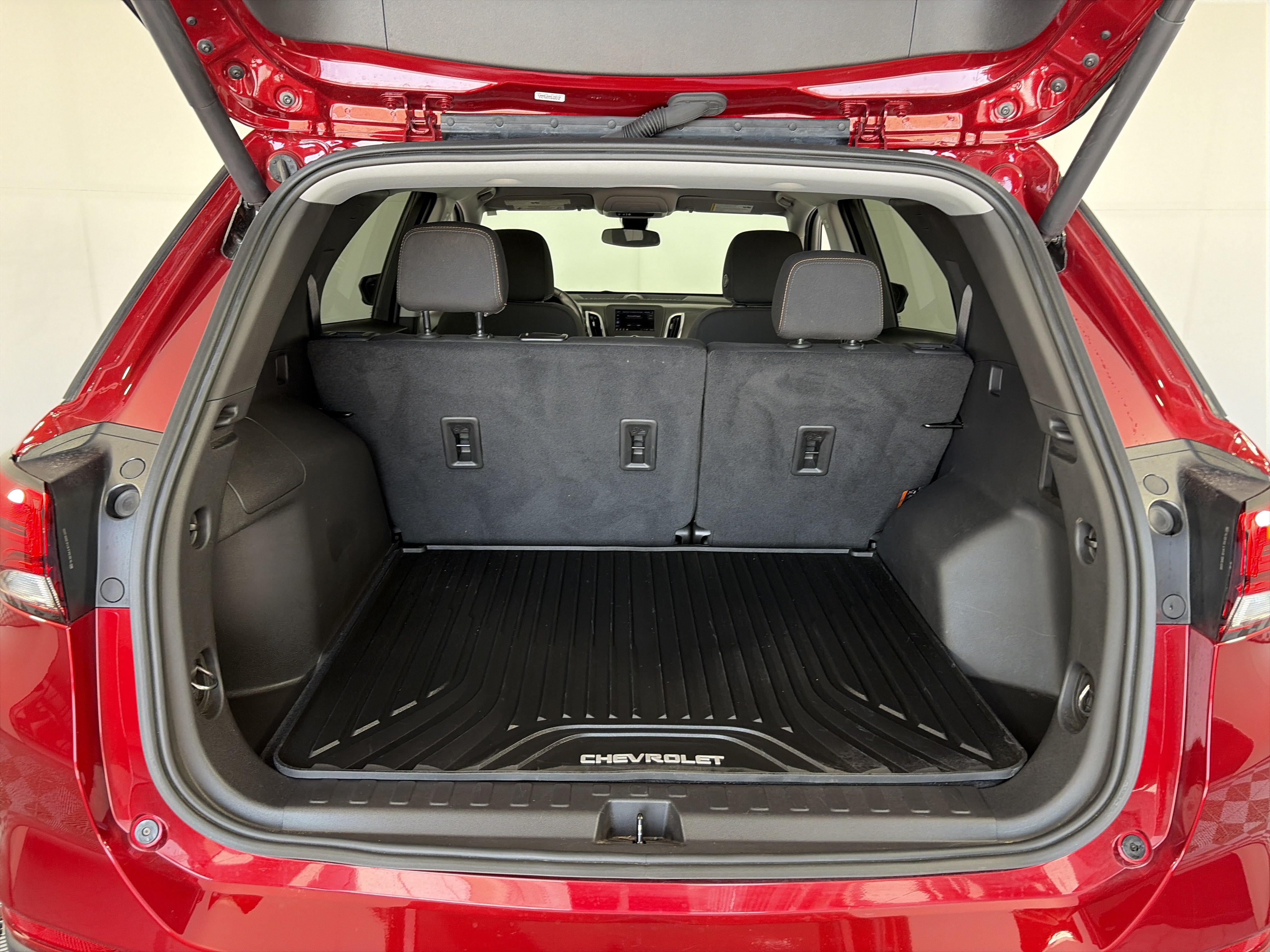 Used 2024 Chevrolet Equinox LT FWD image 14