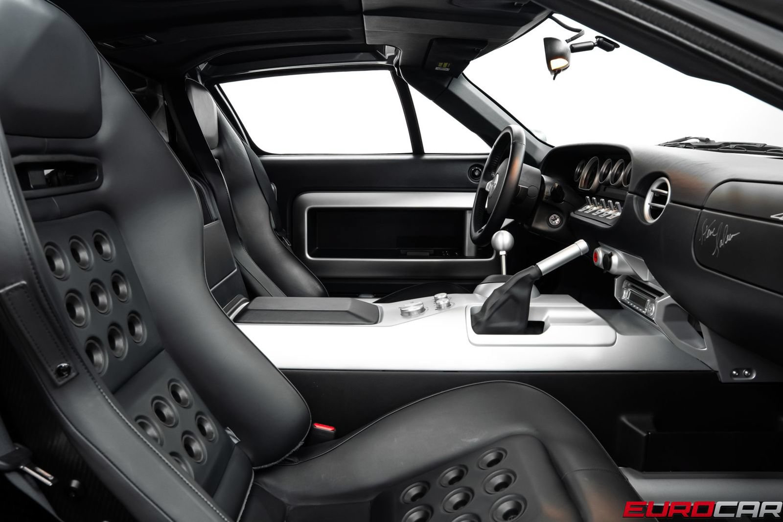 Used 2006 Ford GT RWD image 44
