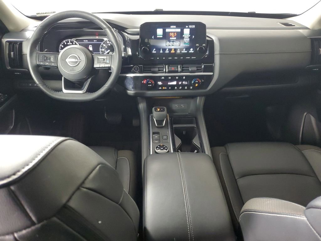 Used 2023 Nissan Pathfinder SL image 14