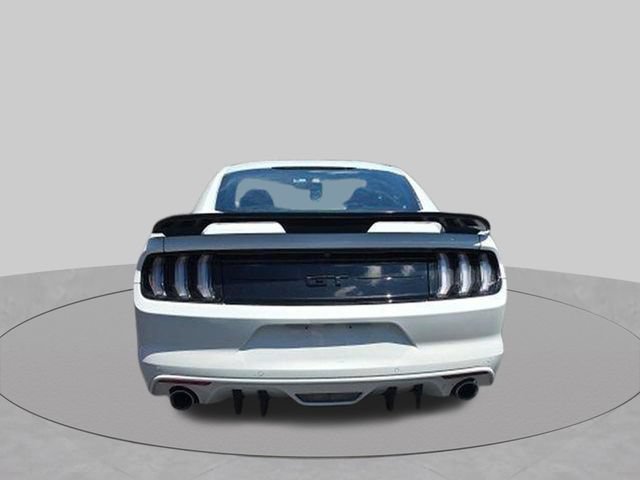 Used 2017 Ford Mustang GT RWD image 3