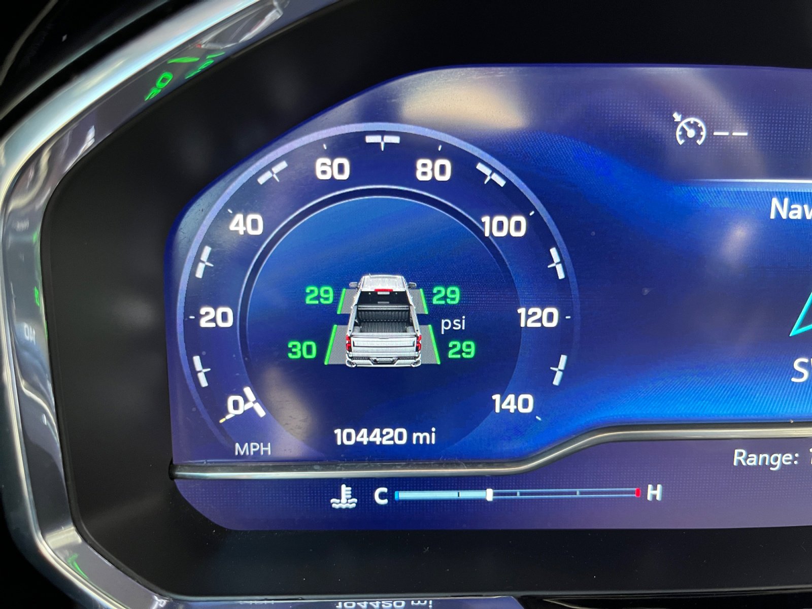 Used 2022 Chevrolet Silverado 1500 RST image 2