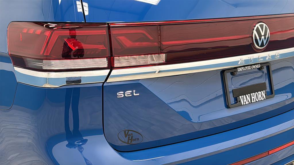 Used 2025 Volkswagen Atlas SEL Premium R-Line image 41